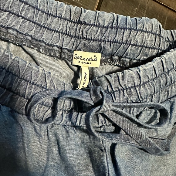 Splendid elastic waist shorts with side pockets - Picture 3 of 3